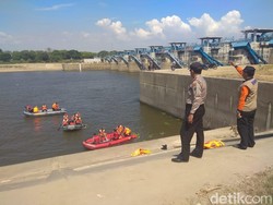 Asyik Mancing, Dua Anak Tenggelam di Bengawan Solo