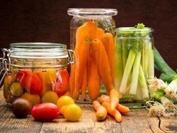 Cara Tepat Sajikan Makanan Sehat untuk Keluarga