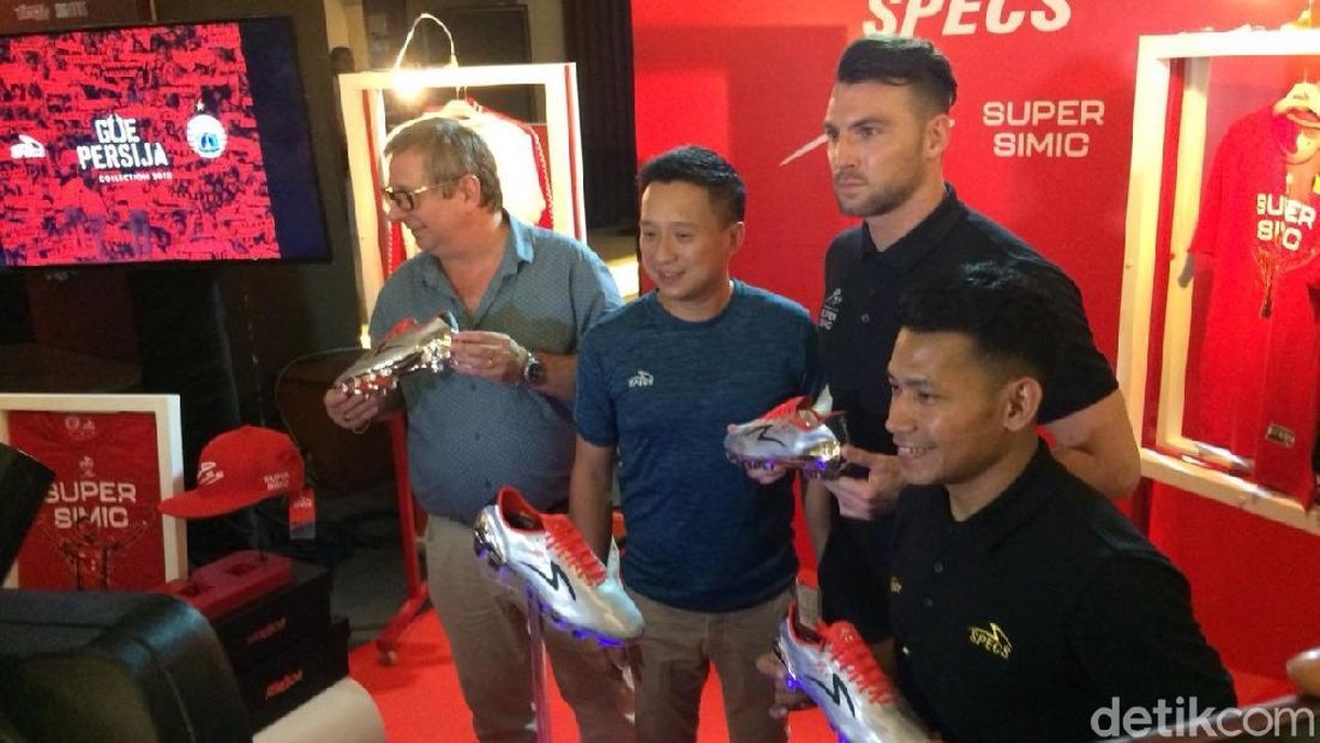 Specs meluncurkan sepatu edisi spesial Marko Simic. (Foto: Amalia Dwi Septi/detikSport)