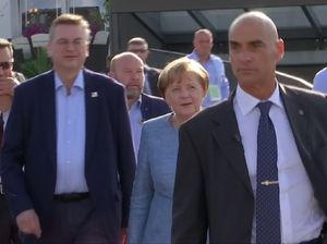 Jerman Kalah, Angela Merkel Langsung Datangi Kamp Pelatihan