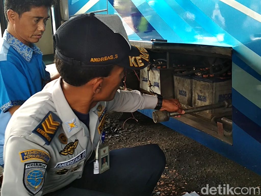 Ada Bus yang Tak Punya Rem Tangan, Tepergok saat Dicek Kemenhub Ada Bus yang Tak Punya Rem Tangan, Tepergok saat Dicek Kemenhub