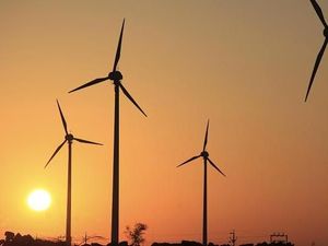 REC Jadi Kunci Percepatan Investasi Pembangkit Listrik EBT di Indonesia