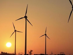 REC Jadi Kunci Percepatan Investasi Pembangkit Listrik EBT di Indonesia