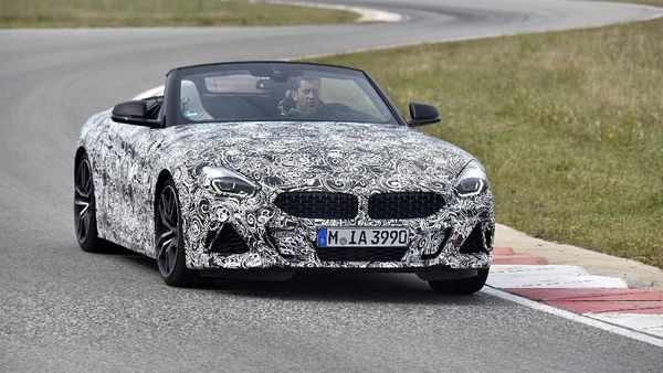 BMW Z4 Diuji di Sirkuit, Begini Penampakannya