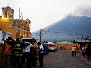 Korban Tewas Erupsi Gunung Fuego Guatemala Bertambah Jadi 33 Orang