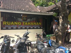 5 Tahanan Polsek Denpasar Barat Kabur dengan Potong Atap