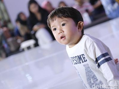 Gemas! Panutan Adhya Semesta Trinycta yang Makin Lucu