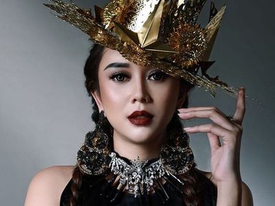 Terpesona Lagi dengan Keseksian Aura Kasih