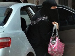 Wanita Akan Dibolehkan Nyetir di Arab Saudi, Anak Muda Antusias