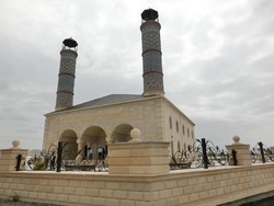 Menelusuri Jejak Islam di Azerbaijan
