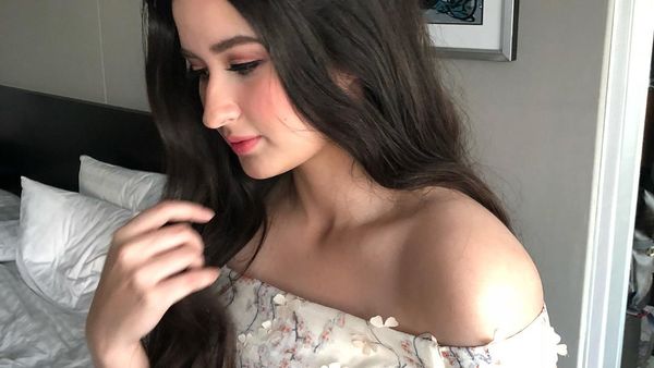 7 Anak Artis Bergaya Dewasa Saat Prom Night, Siapa Paling Anggun?