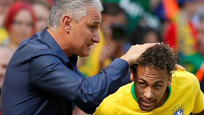 Tite bersama Neymar di Piala Dunia 2018 (Andrew Yates/Reuters)