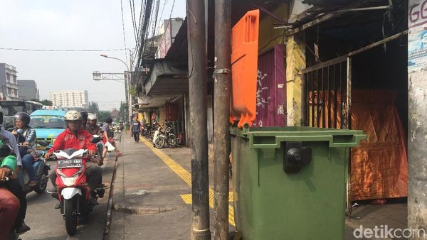 Penampakan Tong Sampah Made in Jerman di Jatinegara