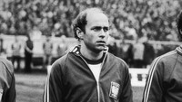 8-. Grzegorz Lato (Polandia) mencetak 10 gol dalam 20 partai Piala Dunia (0,50 gol per partai). Ia tampil dan mencetak gol dalam tiga edisi Piala Dunia yakni 1974, 1978, 1982. (Foto: Keystone/Getty Images)