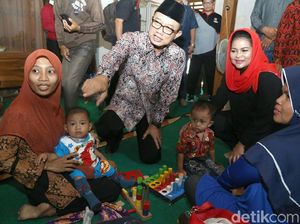 Temui Ibu Hamil dan Lansia, Puti Guntur Sosialisasi Nutrisi Makmur