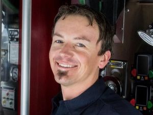 Tabrakan dengan Beruang dan Mobil, Petugas Damkar Oregon Tewas