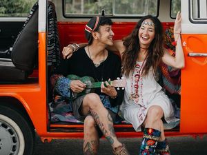 Dimas Anggara dan Nadine Chandrawinata Akan Nikah di Tepi Laut