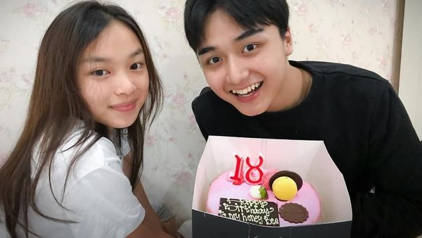 Serunya Pose Makan Leon Dozan, Anak Willy Dozan yang Ganteng