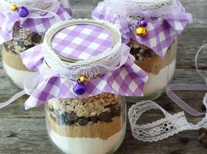 Ini Dia 5 Cara Mudah Mempercantik Stoples Kue Kering