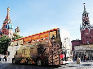 Bus Wisata Wonderful Indonesia Parkir di Lapangan Merah Moskow
