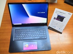 Menjajal Touchpad Layar Sentuh Asus ZenBook Pro
