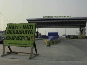 Kecepatan Mobil di Tol Gratis Tak Boleh Lebih dari 60 Km/Jam Kecepatan Mobil di Tol Gratis Tak Boleh Lebih dari 60 Km/Jam