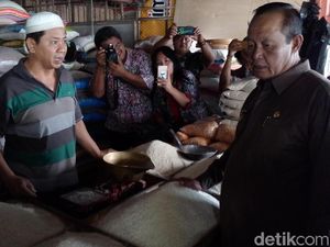 Sidak, Wawali Kota Mojokerto Dapati Harga Sembako Masih Fluktuatif Sidak, Wawali Kota Mojokerto Dapati Harga Sembako Masih Fluktuatif