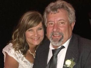 Pasangan Janji Nikah Kalau Sampai Tua Masih Jomblo, Nggak Nyangka Jadi Nyata