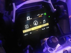 Fitur Canggih di Motor BMW Bisa untuk Telepon sampai Putar Musik