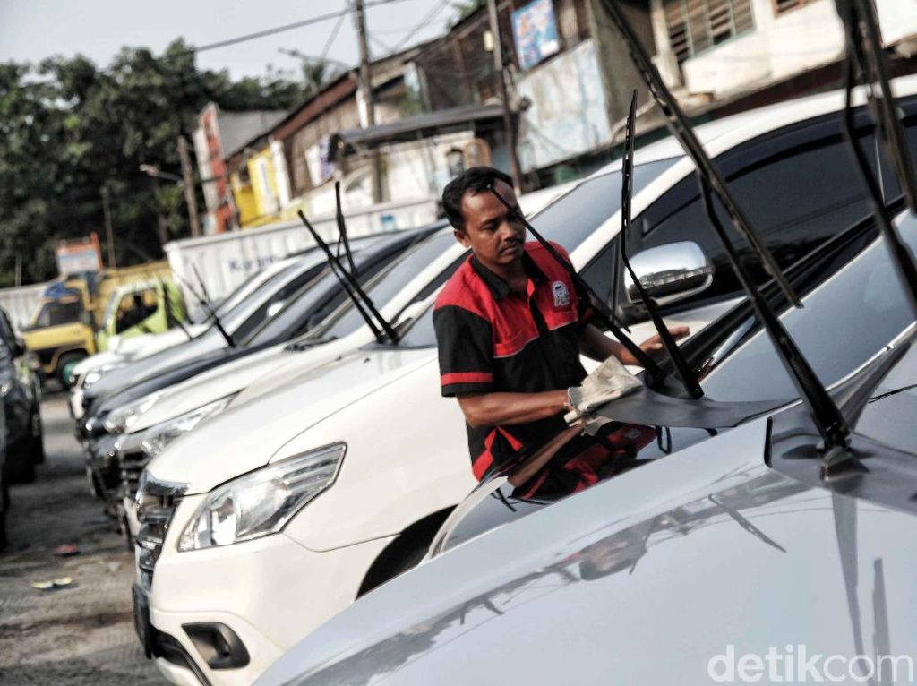 Butuh Mobil Buat Mudik, Sewa Atau Beli, Ya? Butuh Mobil Buat Mudik, Sewa Atau Beli, Ya?