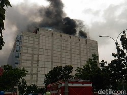 Sandi Minta Pengelola Cek Kelayakan Gedung PRJ yang Terbakar
