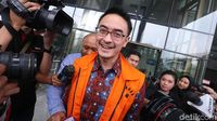 Kembali Diperiksa KPK, Zumi Zola Semringah Banget
