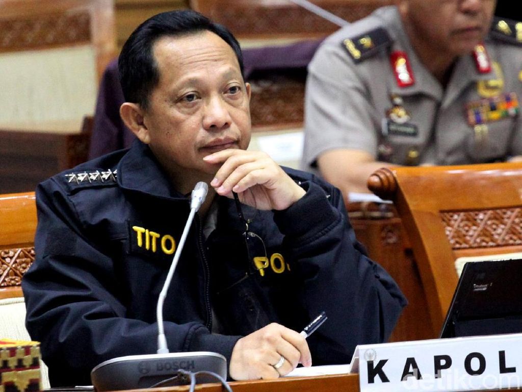 Pensiun 3 Tahun Lagi, Jenderal Tito Sudah Berhenti Jadi Kapolri Pensiun 3 Tahun Lagi, Jenderal Tito Sudah Berhenti Jadi Kapolri