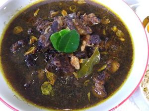 Menu Ke-24 : Ayo Rek! Masak Jawa Timuran dari Rawon hingga Ayam Lodho yang Mantap