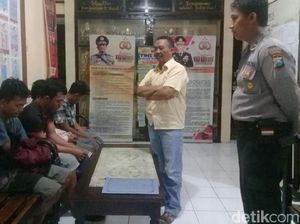 Kencing Sembarangan, 5 Pemuda di Situbondo Diciduk Polisi