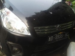 Tabrak Trotoar di Kelapa Gading, Pengemudi Mobil Tewas