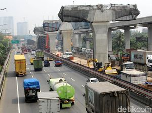 H-10 Lebaran Proyek Tol Layang Jakarta-Cikampek Disetop