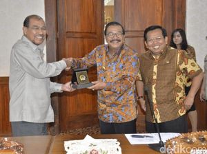 Temui DPD RI, Pakde Karwo Paparkan Kesiapan Pilkada Serentak di Jatim