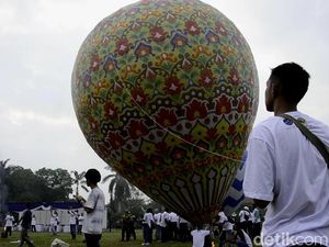 Menhub: 100 Balon Udara Diamankan Polisi Sebelum Diterbangkan Menhub: 100 Balon Udara Diamankan Polisi Sebelum Diterbangkan