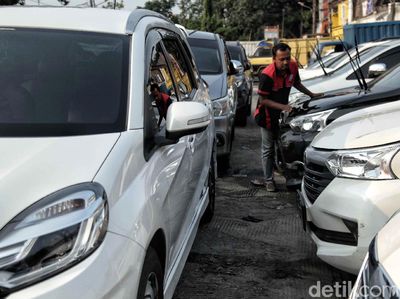 Jelang Lebaran, Permintaan Mobil Rental Meningkat