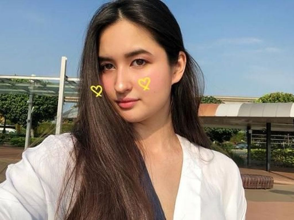 Pujian Rossa dan Afgan untuk Stephanie Poetri Pujian Rossa dan Afgan untuk Stephanie Poetri