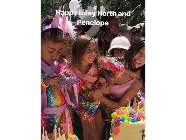 Foto: Meriahnya Pesta Ulang Tahun Anak-anak Kardashian, Ada DJ dan Kuda