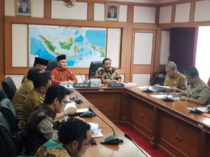 Gubernur Kalteng Konsultasi ke Kemendagri soal DPRD Tak Bahas APBD-P Gubernur Kalteng Konsultasi ke Kemendagri soal DPRD Tak Bahas APBD-P