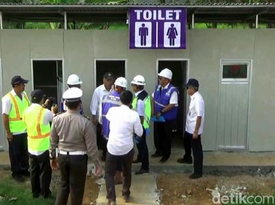 2 Menteri Jokowi Cek Toilet hingga Rest Area di Tol Gratis