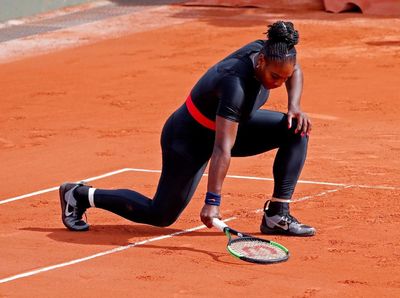 Serena Mundur, Tak Ada Lagi Ratu Wakanda di Prancis Terbuka 2018