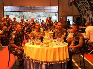 Satgas Indobatt Bukber dengan Pasukan Multinasional Unifil di Lebanon