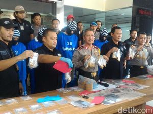 Polda Jateng Ringkus Perampok Spesialis Emas Polda Jateng Ringkus Perampok Spesialis Emas