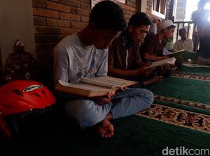 Ada di Banjarnegara, Ngaji 1 Juz Alquran Dapat 2 Liter BBM Gratis