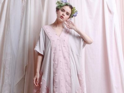 THR Sudah Turun, Intip 10 Opsi Kaftan dan Tunik Baru untuk Lebaran