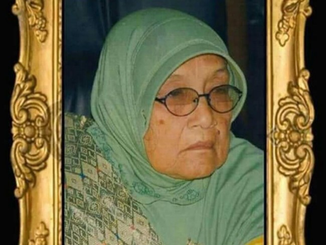 Sultanah Putroe, Pewaris Kesultanan Aceh Wafat di NTB Sultanah Putroe, Pewaris Kesultanan Aceh Wafat di NTB